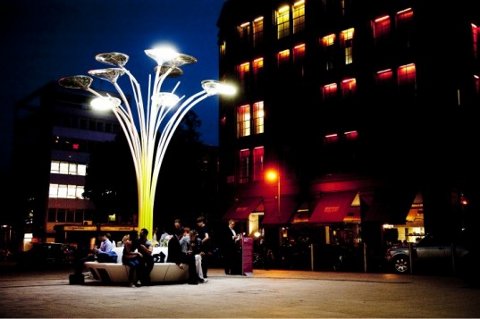 Ross Lovegrove diseña árboles con paneles solares que adornan Londres2