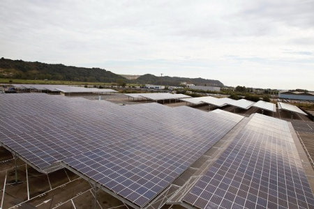 Renault estrena el estacionamiento solar más grande del mundo