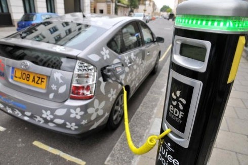 Aumenta la venta de vehículos eléctricos en Reino Unido