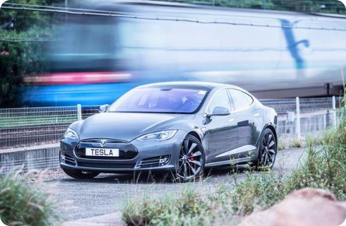 Tesla lanzará el Model III en 2017