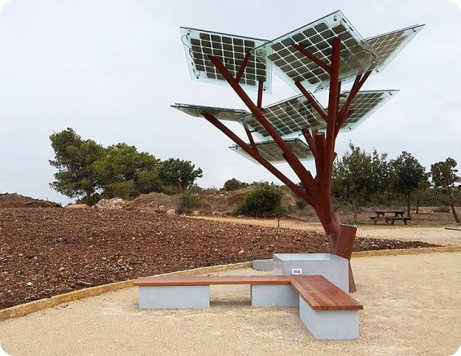 eTree una novedosa estación solar para recargar dispositivos