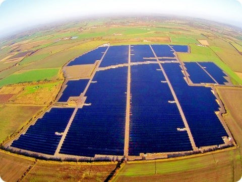 La granja solar más grande de Reino Unido ya está operativa