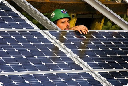 Amazon construirá una enorme granja solar en Virginia