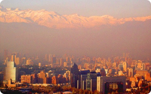 Santiago de Chile entra en estado de emergencia ambiental